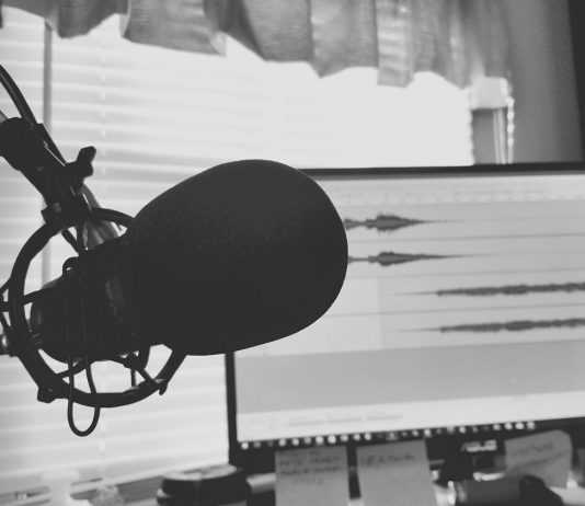 How to Make a Podcast at Home With the Anchor App